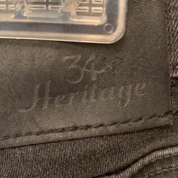 34 Heritage jeans 29x28 - Picture 3 of 5